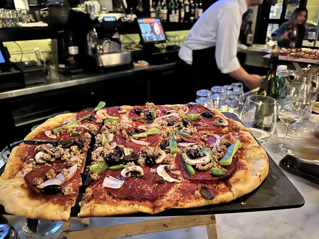 1/8 Pizza Pub